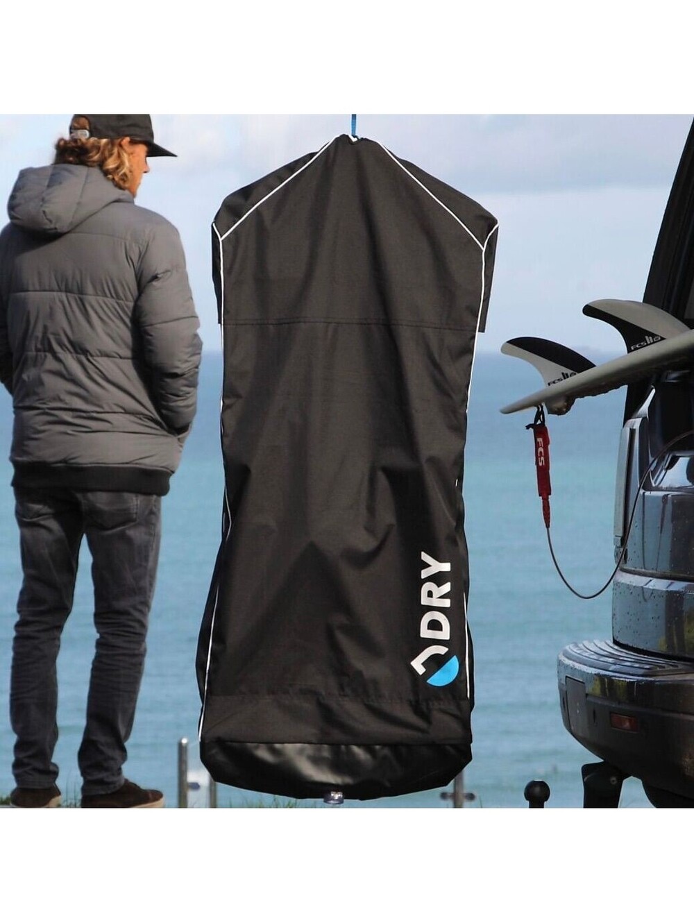 NWT Dry Bag Drybag Pro Wetsuit Cover Hanger PVC Reservoir Drain Valve Zipper